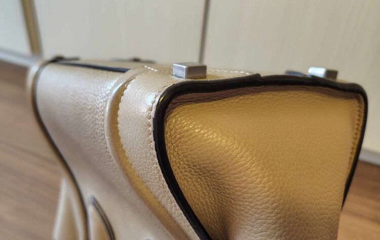 セリーヌ　ラゲージ　（ブランドバッグ）の商品画像 - 査定依頼日：2025年8月29日 - 最高査定価格：130,000円