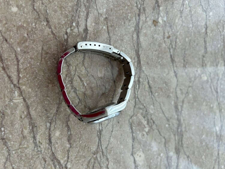 ロレックス パーペチュアル パ（高級時計）の商品画像 - 査定依頼日：2025年4月30日 - 最高査定価格：330,000円