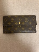 LOUIS VUITTON（ルイ・ヴィトン）「ポルトフォイユ・サラ」旧型（ブランド財布・小物）の商品画像 - 査定依頼日：2026年10月6日 - 最高査定価格：30,000円