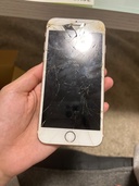 iPhone iPhone8 64GB au（スマホ）の商品画像 - 査定依頼日：2026年6月26日 - 最高査定価格：2,500円