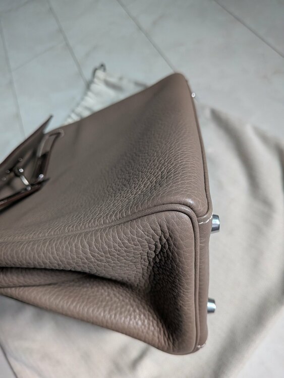 エルメス ケリー （ブランドバッグ）の商品画像 - 査定依頼日：2026年3月8日 - 最高査定価格：3,000,000円