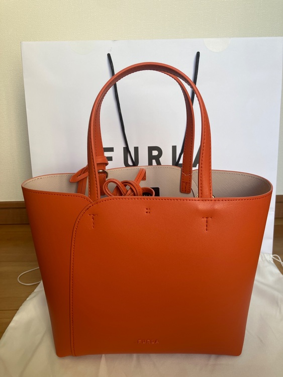 その他 フルラ （ブランドバッグ）の商品画像 - 査定依頼日：2025年10月6日 - 最高査定価格：100,000円