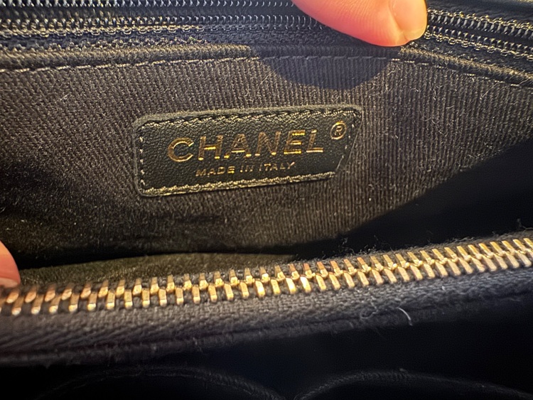 商品名不明　28739014（ブランドバッグ）の商品画像 - 査定依頼日：2025年7月24日 - 最高査定価格：170,000円