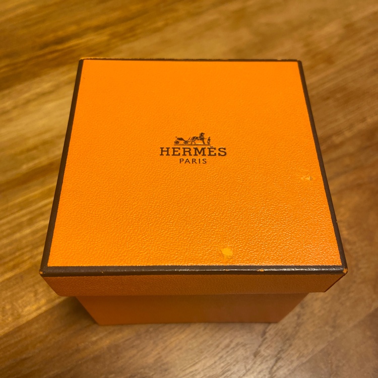 エルメスエヴァーセリア　2つダイヤ49サイズ（金・貴金属）の商品画像 - 査定依頼日：2026年2月27日 - 最高査定価格：70,000円