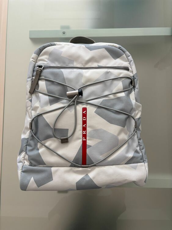 リュックサック（ブランドバッグ）の商品画像 - 査定依頼日：2025年11月10日 - 最高査定価格：100,000円