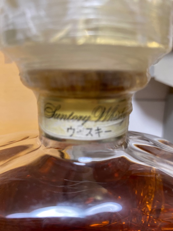 サントリーウイスキーインペリアル　600ml 43%（お酒）の商品画像 - 査定依頼日：2025年8月19日 - 最高査定価格：18,000円