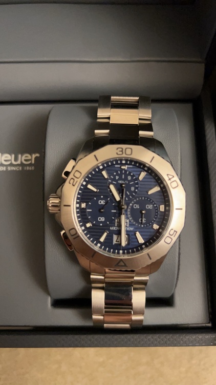 タグホイヤー アクアレーサー （高級時計）の商品画像 - 査定依頼日：2026年4月12日 - 最高査定価格：285,000円