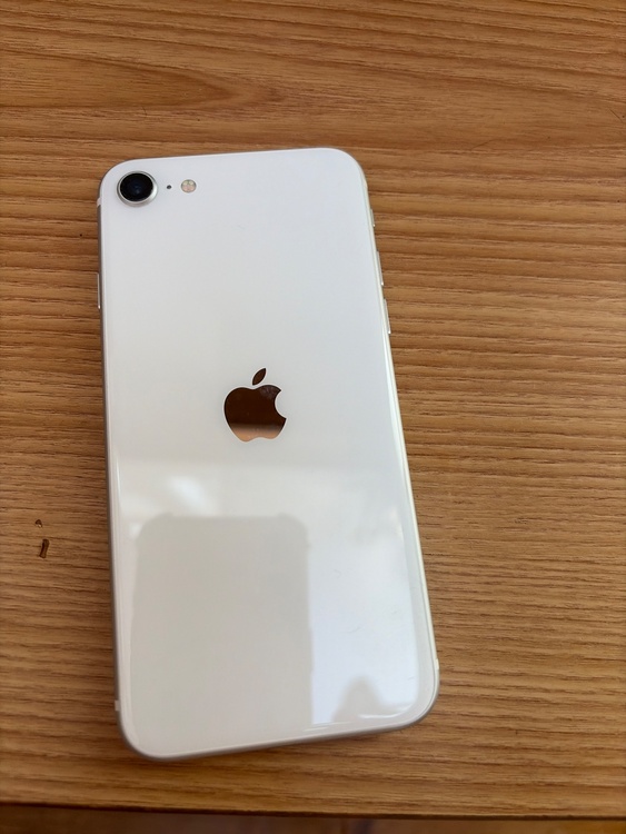 iPhone iPhone SE (第 2 世代) 64GB SIMフリー（スマホ）の商品画像 - 査定依頼日：2026年8月9日 - 最高査定価格：8,000円