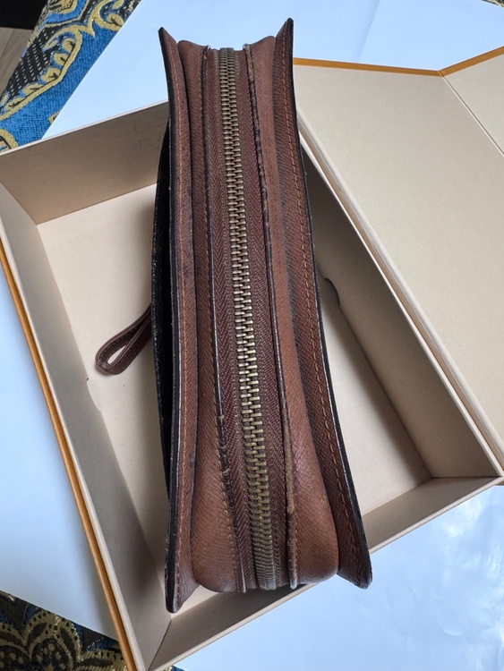 ルイヴィトン モノグラム セカンドバッグ ポーチ クラッチバッグ（ブランドバッグ）の商品画像 - 査定依頼日：2026年3月17日 - 最高査定価格：45,000円