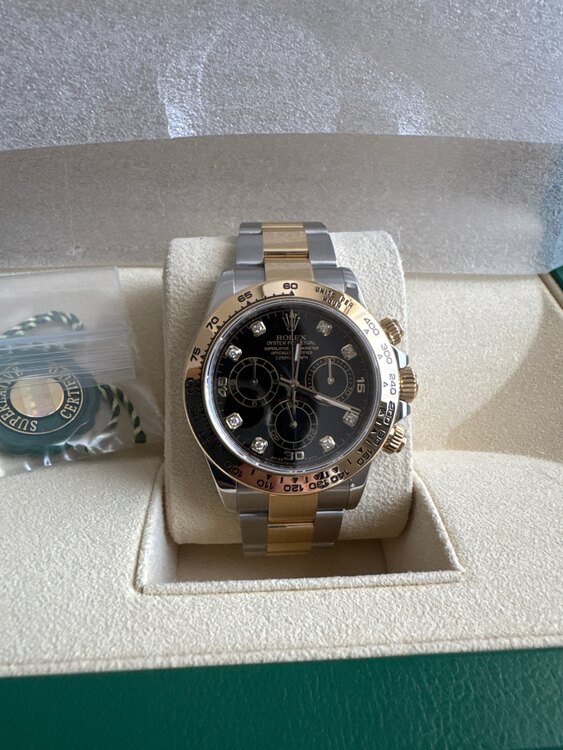 ロレックス デイトナ 116503g（高級時計）の商品画像 - 査定依頼日：2025年1月4日 - 最高査定価格：3,400,000円