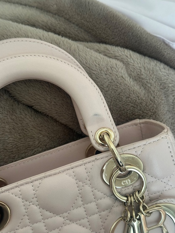 ディオール  （ブランドバッグ）の商品画像 - 査定依頼日：2026年2月6日 - 最高査定価格：320,000円