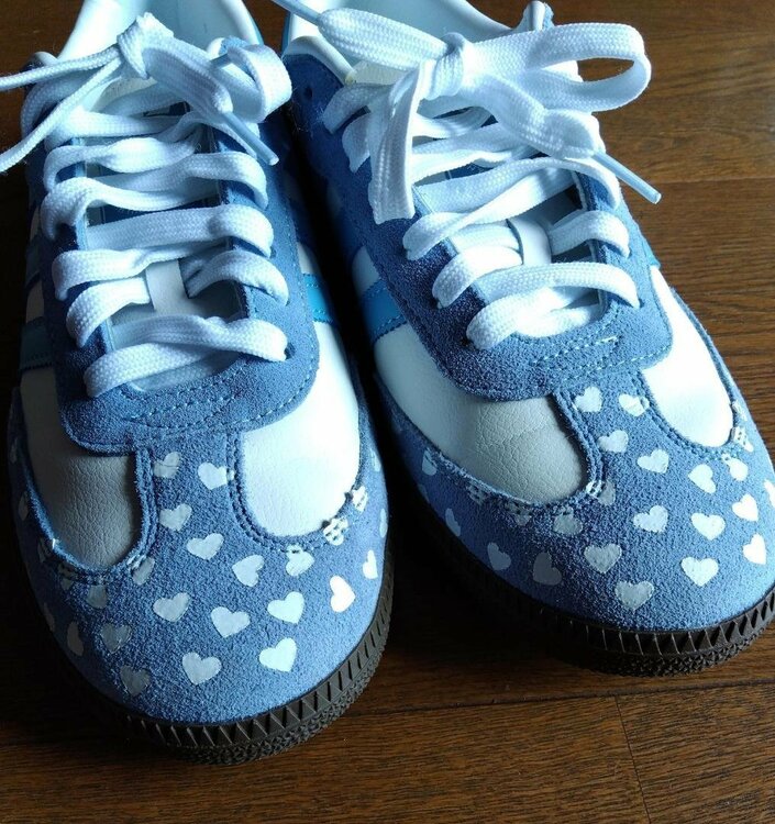COMME des GARCONS x Adidas SAMBAスニーカー（古着・ファッション）の商品画像 - 査定依頼日：2026年8月28日 - 最高査定価格：3,000円