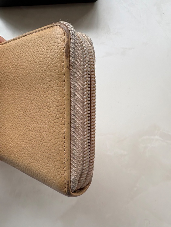 キャビアスキン（ブランド財布・小物）の商品画像 - 査定依頼日：2026年3月26日 - 最高査定価格：15,000円