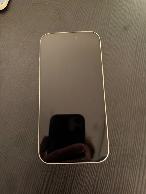 iPhone iPhone 15 128GB docomo（スマホ）の商品画像 - 査定依頼日：2026年7月3日 - 最高査定価格：63,000円
