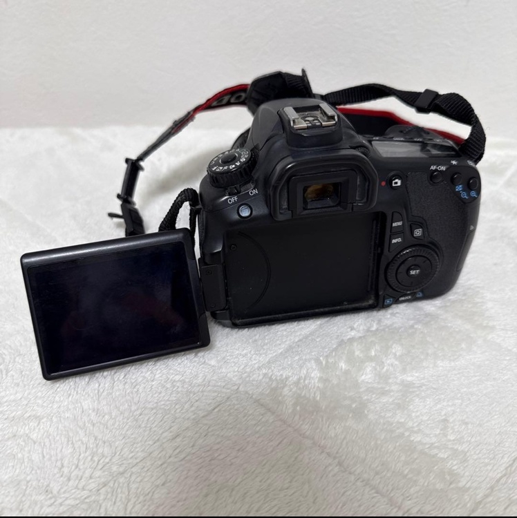 Canon EOS60D（カメラ）の商品画像 - 査定依頼日：2026年2月23日 - 最高査定価格：15,000円