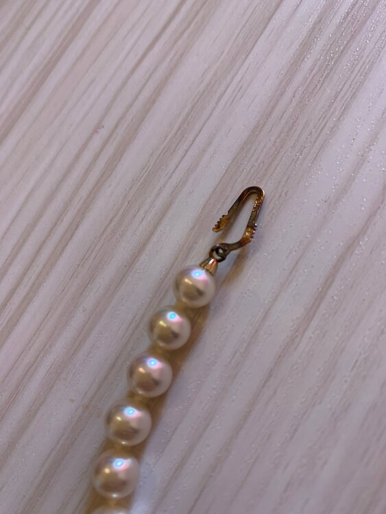 パールネックレス　イニシャルM入り（宝石）の商品画像 - 査定依頼日：2025年3月8日 - 最高査定価格：100,000円