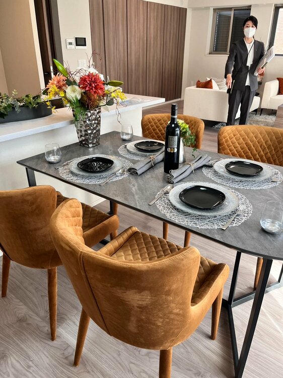 ダイニングチェア（家具・寝具）の商品画像 - 査定依頼日：2025年12月15日 - 最高査定価格：3,000円