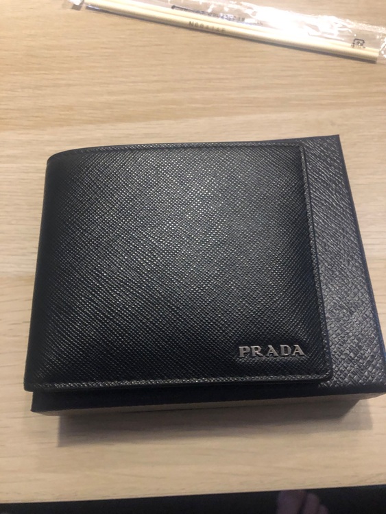 プラダ  （ブランドバッグ）の商品画像 - 査定依頼日：2025年6月3日 - 最高査定価格：40,000円