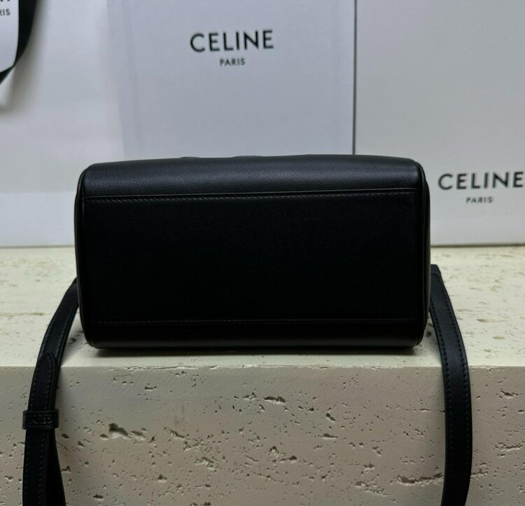 セリーヌ  （ブランドバッグ）の商品画像 - 査定依頼日：2025年2月19日 - 最高査定価格：210,000円