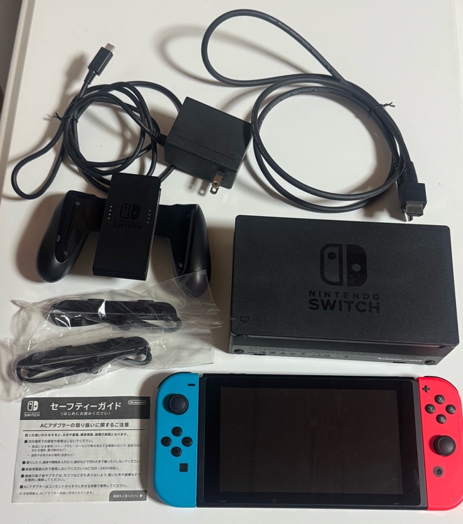 Nintendo Switch 本体 ネオンブルー／ネオンレッド（ゲーム機本体・ゲームソフト）の商品画像 - 査定依頼日：2026年8月25日 - 最高査定価格：15,000円