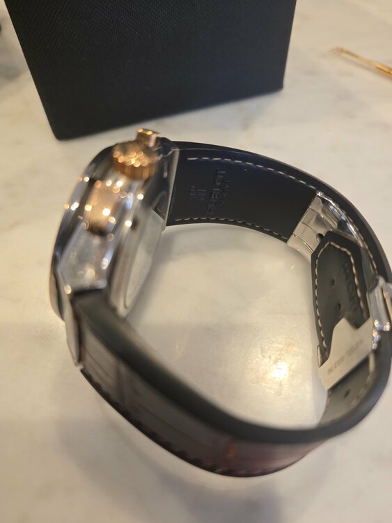 クラシックフュージョン（高級時計）の商品画像 - 査定依頼日：2026年3月26日 - 最高査定価格：850,000円