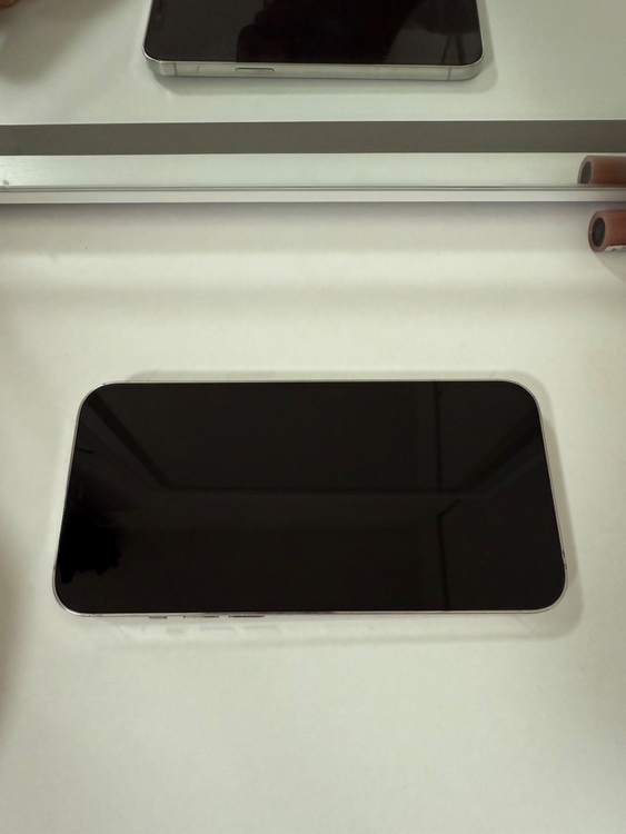 iPhone 12 Pro Max 256GB SIMフリー（スマホ）の商品画像 - 査定依頼日：2025年9月19日 - 最高査定価格：45,000円