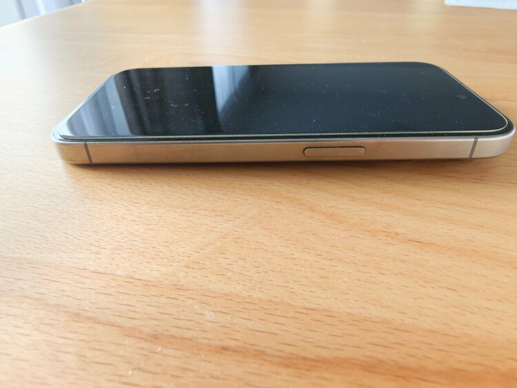 iPhone iPhone 15 Pro 256GB SIMフリー（スマホ）の商品画像 - 査定依頼日：2026年9月27日 - 最高査定価格：92,000円