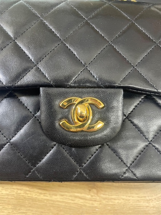 シャネル　マトラッセ25　チェーンショルダーバッグ（ブランドバッグ）の商品画像 - 査定依頼日：2025年6月25日 - 最高査定価格：500,000円