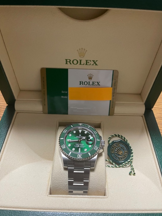 ロレックス サブマリーナー 116610LVぐりー（高級時計）の商品画像 - 査定依頼日：2025年11月16日 - 最高査定価格：2,930,000円
