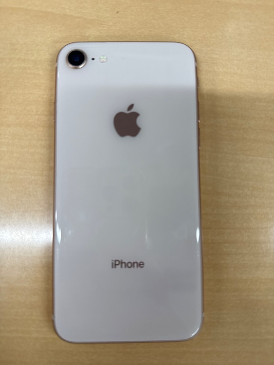 iPhone iPhone8 64GB SIMフリー（スマホ）の商品画像 - 査定依頼日：2026年8月7日 - 最高査定価格：5,500円