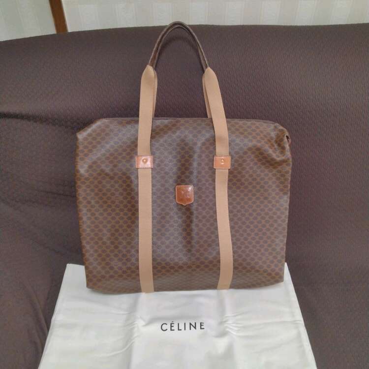 セリーヌ  （ブランドバッグ）の商品画像 - 査定依頼日：2025年1月21日 - 最高査定価格：10,000円