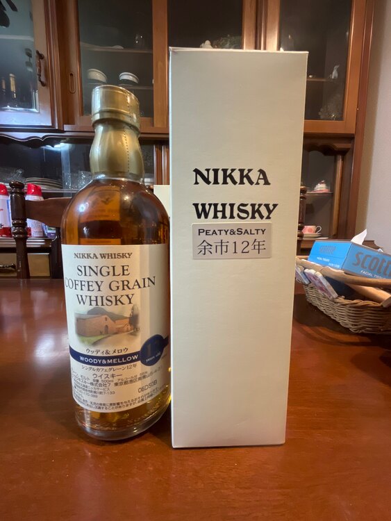 余市　PEATY&SALTY 12年（お酒）の商品画像 - 査定依頼日：2025年3月28日 - 最高査定価格：38,000円