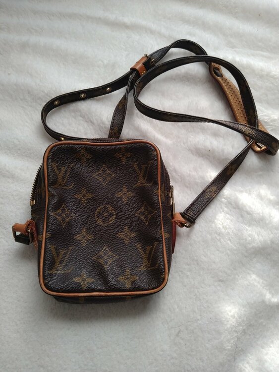 ショルダーバック（ブランドバッグ）の商品画像 - 査定依頼日：2026年3月23日 - 最高査定価格：42,000円