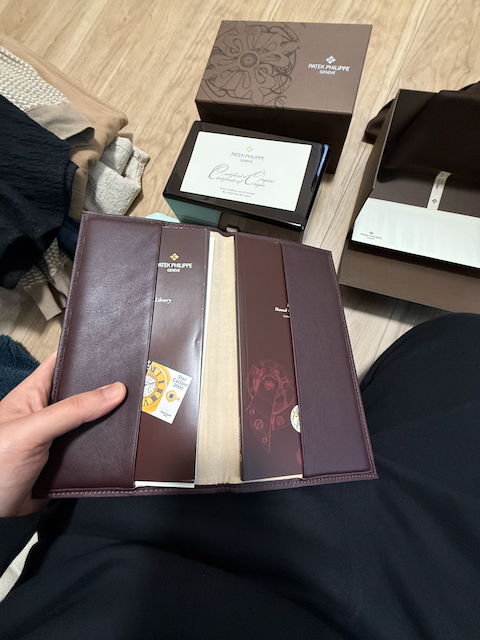 パテックフィリップ カラトラバ 5196R-00（高級時計）の商品画像 - 査定依頼日：2025年3月15日 - 最高査定価格：2,800,000円