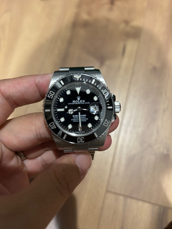 サブマリーナーデイト　黒文字（高級時計）の商品画像 - 査定依頼日：2025年6月4日 - 最高査定価格：1,800,000円