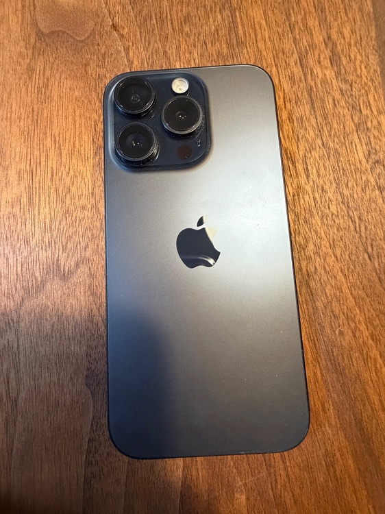 iPhone15pro 128GB ブルーチタニウム（スマホ）の商品画像 - 査定依頼日：2026年1月24日 - 最高査定価格：81,000円