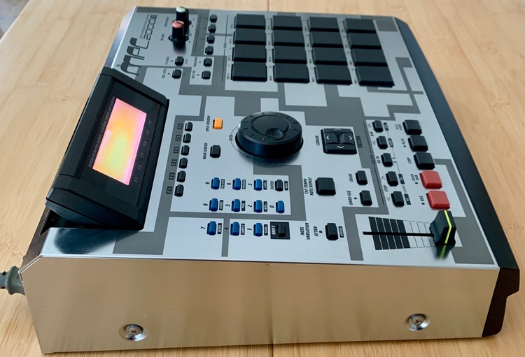MPC2000XL SE3（ピアノ・楽器・PA機材）の商品画像 - 査定依頼日：2026年4月25日 - 最高査定価格：100,000円