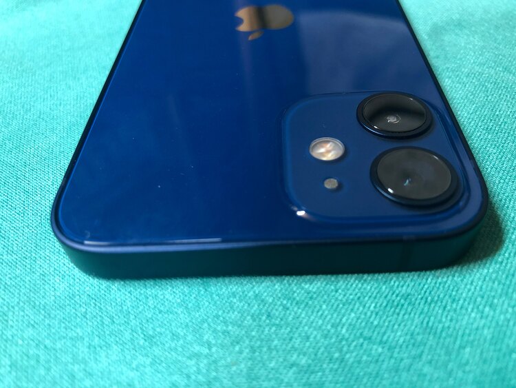 iPhone 12 mini 128GB au（スマホ）の商品画像 - 査定依頼日：2025年5月10日 - 最高査定価格：25,000円