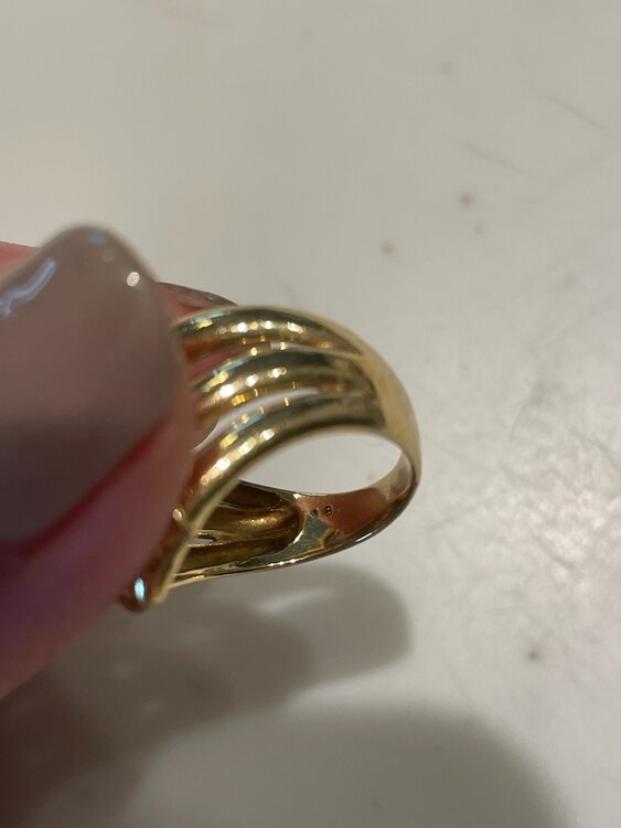 石付きリング（金・貴金属）の商品画像 - 査定依頼日：2025年4月28日 - 最高査定価格：250,000円