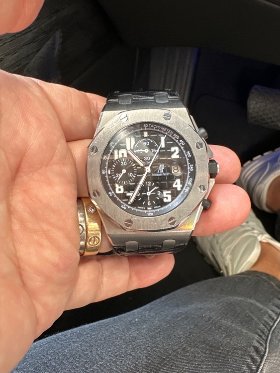 オーデマピゲ ロイヤルオーク （高級時計）の商品画像 - 査定依頼日：2025年10月2日 - 最高査定価格：2,600,000円