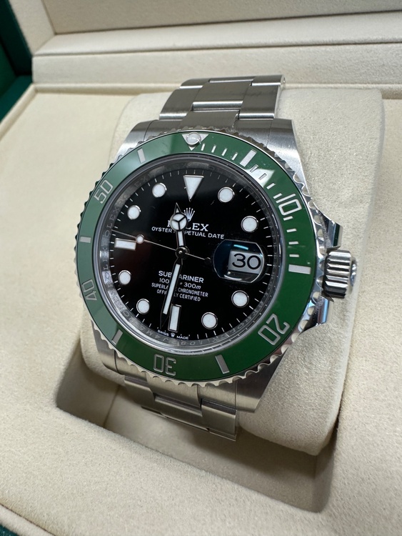 グリーンサブマリーナ（高級時計）の商品画像 - 査定依頼日：2026年3月31日 - 最高査定価格：2,350,000円