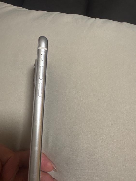 iPhone11 128GB SIMフリー（スマホ）の商品画像 - 査定依頼日：2026年2月28日 - 最高査定価格：21,000円