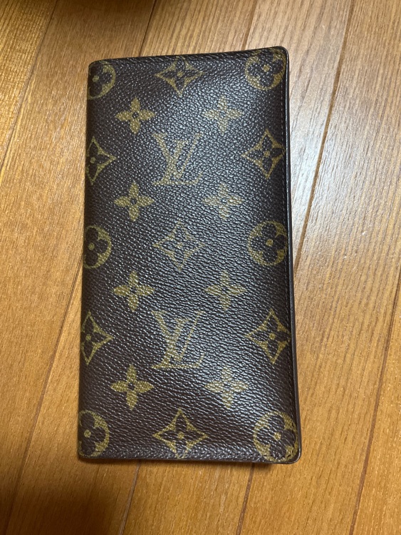 財布（ブランド財布・小物）の商品画像 - 査定依頼日：2025年9月16日 - 最高査定価格：4,000円