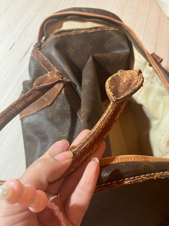 バック（ブランドバッグ）の商品画像 - 査定依頼日：2025年11月15日 - 最高査定価格：10,000円