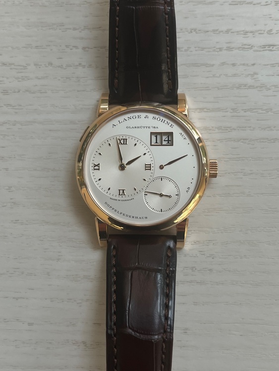 ランゲ＆ゾーネ ランゲ1 （高級時計）の商品画像 - 査定依頼日：2025年9月30日 - 最高査定価格：3,700,000円
