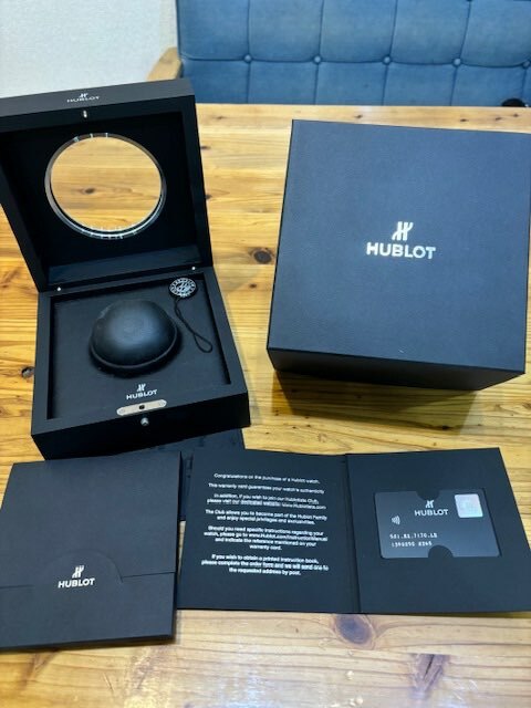 ウブロ クラシックフュージョン 521.NX.7170.Ｌ（高級時計）の商品画像 - 査定依頼日：2025年4月20日 - 最高査定価格：700,000円