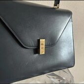 イジィデ（ブランドバッグ）の商品画像 - 査定依頼日：2025年2月22日 - 最高査定価格：100,000円