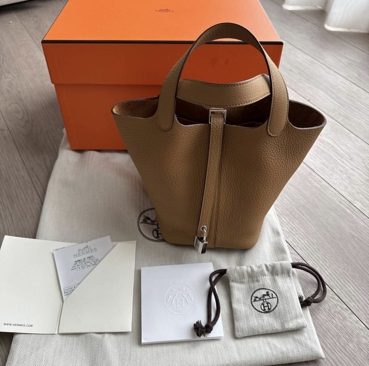 ピコタン18（ブランドバッグ）の商品画像 - 査定依頼日：2026年4月25日 - 最高査定価格：680,000円