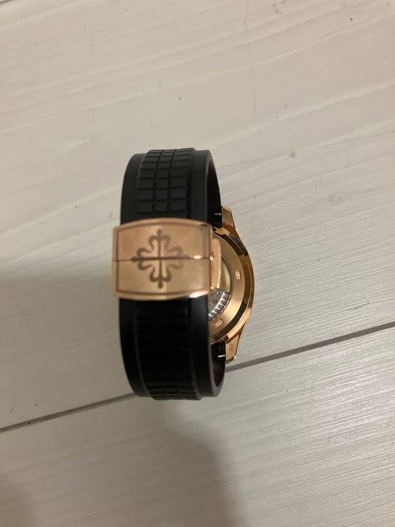 パテックフィリップ アクアノート （高級時計）の商品画像 - 査定依頼日：2025年11月18日 - 最高査定価格：12,000,000円