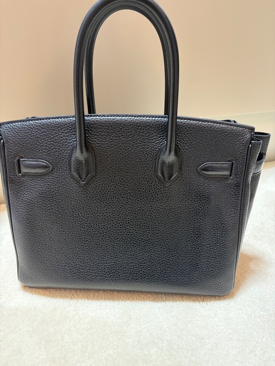 バーキン30 黒　ゴールド金具（ブランドバッグ）の商品画像 - 査定依頼日：2025年8月18日 - 最高査定価格：1,600,000円